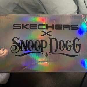 Skechers Snoop Dogg Holographic Slip-In Sneakers size 9